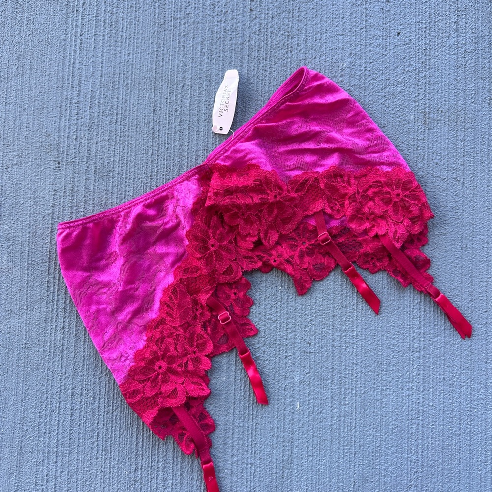 Vintage Victoria's Secret Fuchsia and Crimson Lace Garter Belt